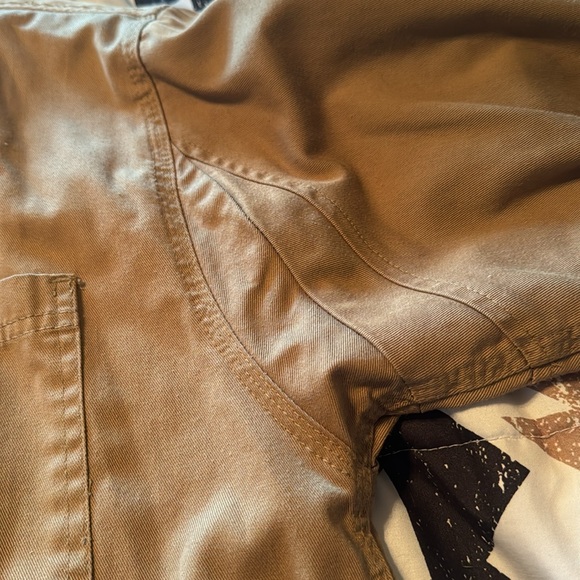 Men’s Button Up Shirt - Picture 3 of 4